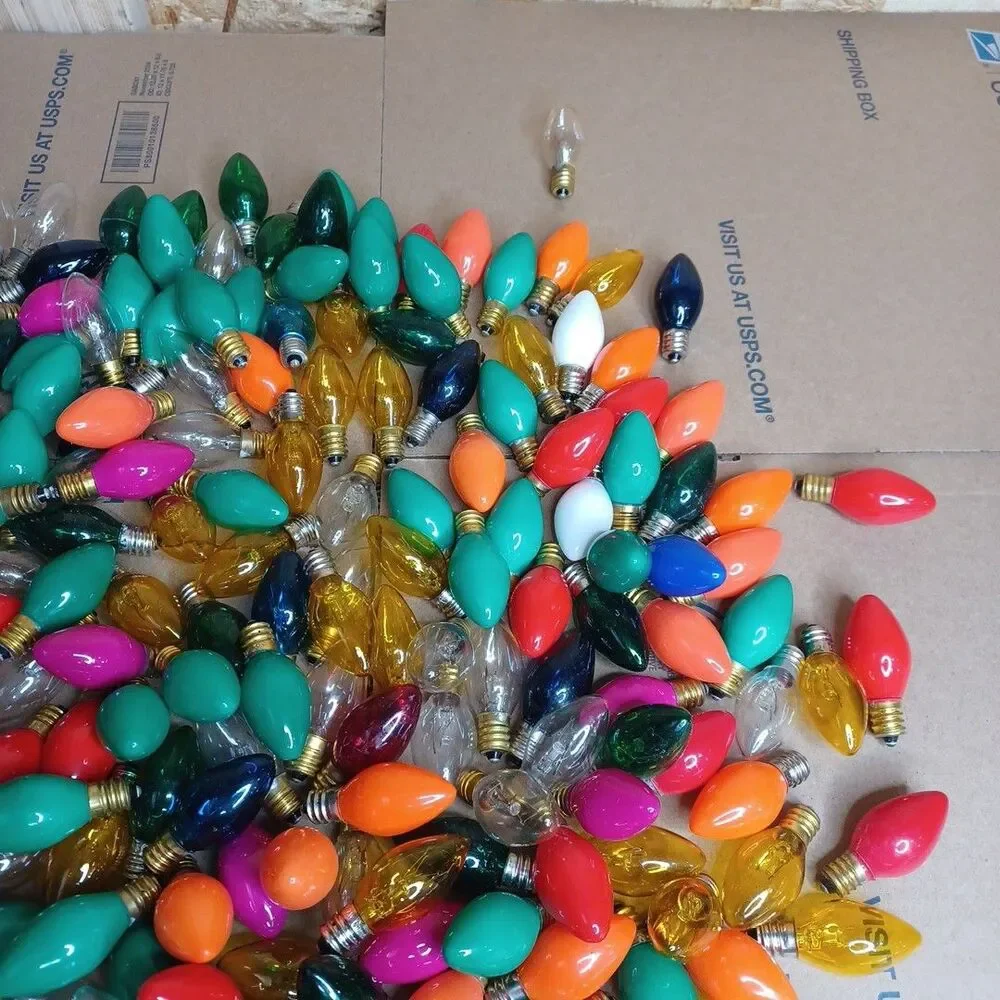 235 Lot Colored Christmas Light Bulbs - C 7 Show Light Multicolor Some Blink